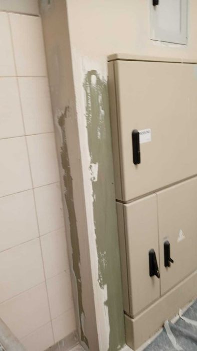 Renovari interioare, finisaje, tencuiala, izolatii SAARFLEX