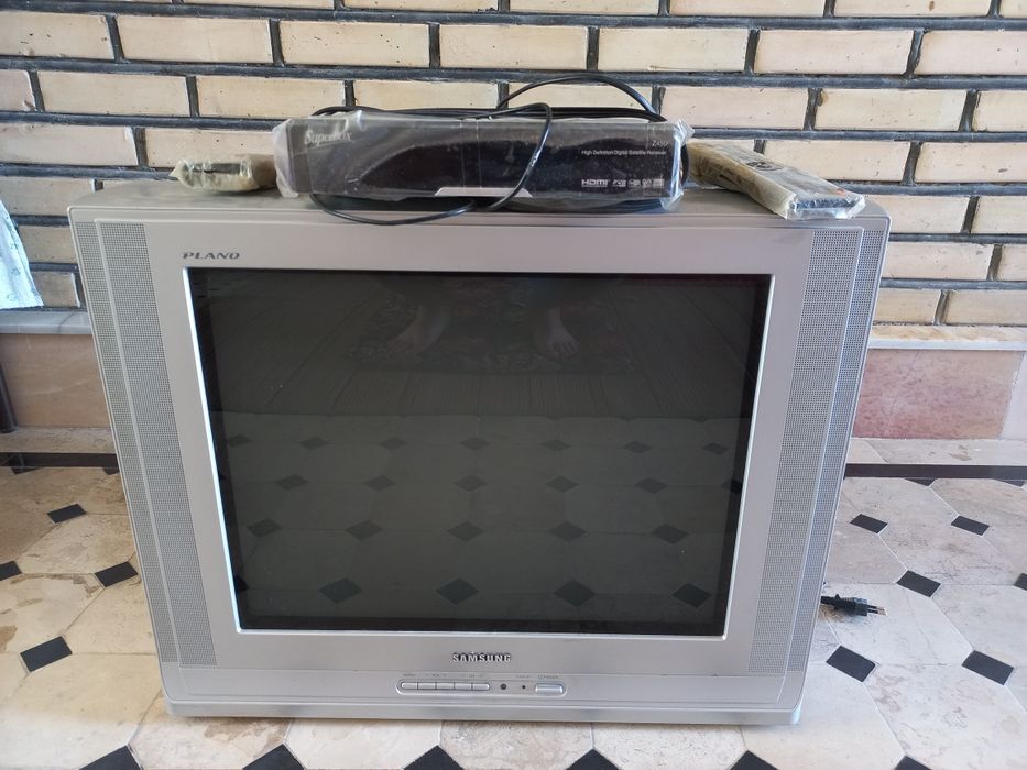 самсунг телевизор, тюнер, подставка