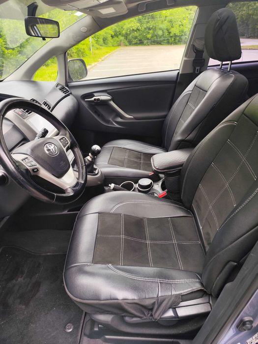Toyota Verso 2.0 D4D, 2010 г., Пълна сервизна история