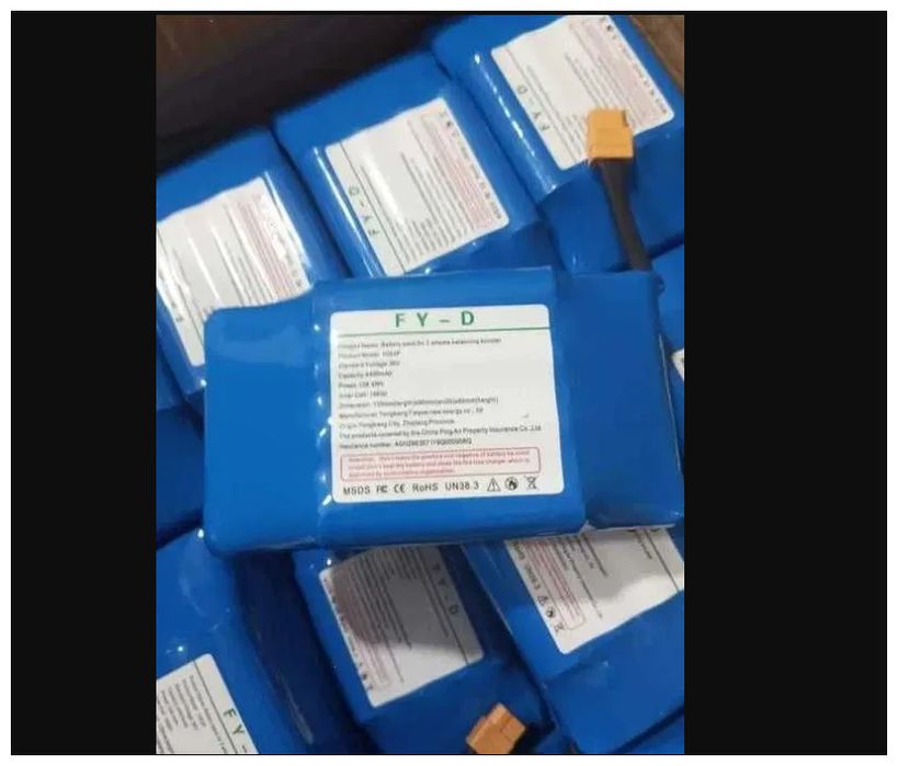 аккумулятор батарейка на гироскутер и зарядка на все модели .