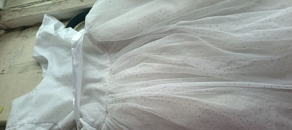 Продам платье в хорошем состояние