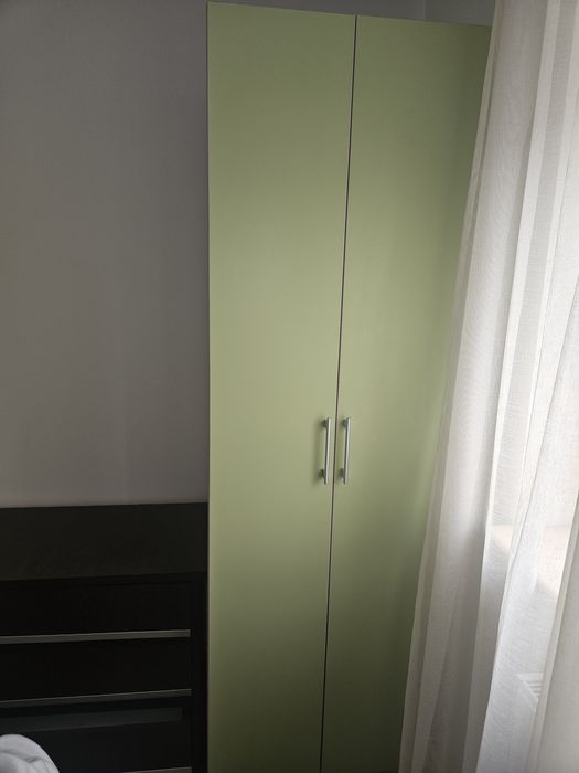 Dulapuri dressing/ camera copil