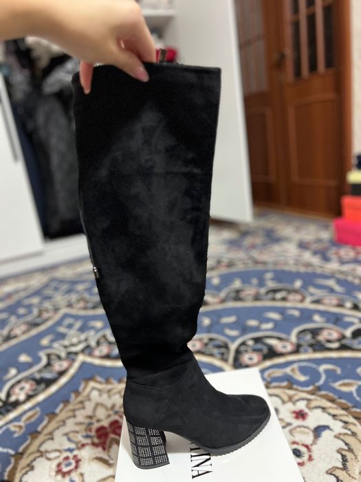 Продам осеннюю кожаную ботинку