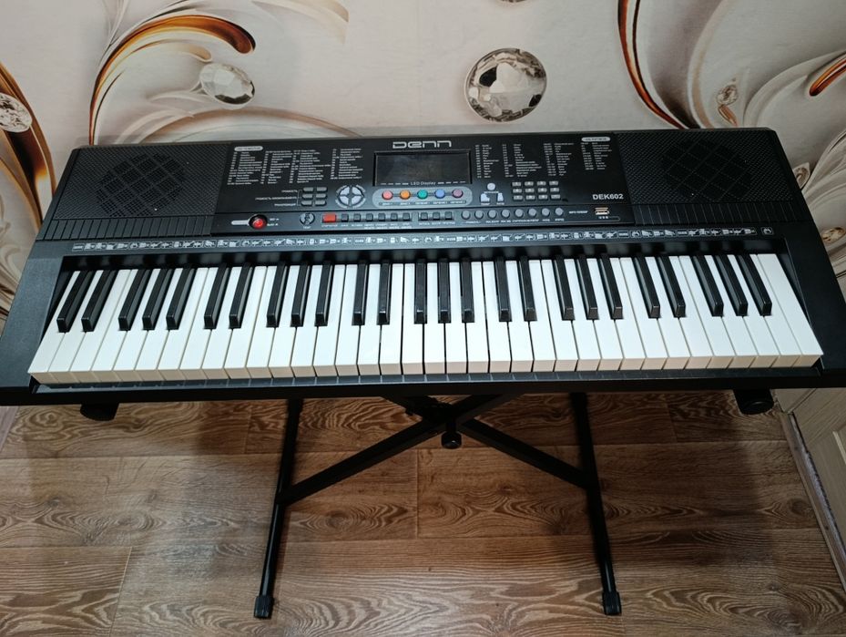 Синтезатор Denn DEK602