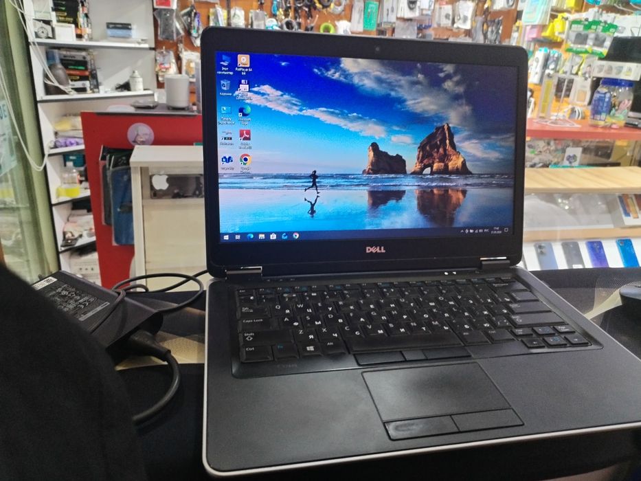 Noutbuk sotiladi Dell core i5