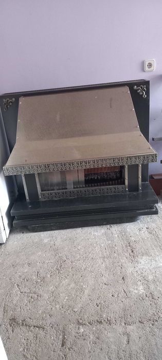 Semineu pe gaz cu termostat