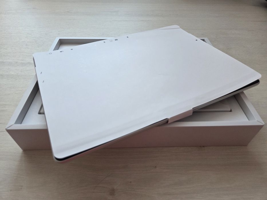 Microsoft Surface Pro 9 – i7, 16GB RAM, 256GB SSD