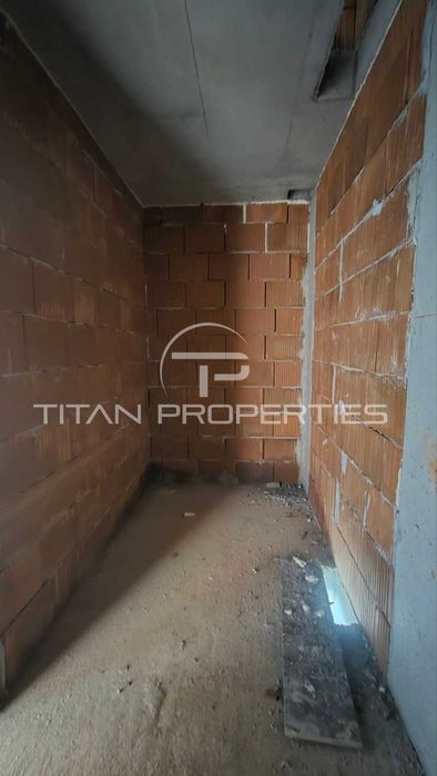 Продава се Тристаен апартамент в Пловдив, Христо Смирненски - 122 кв.м за 1477 €/кв.м - Снимка #5