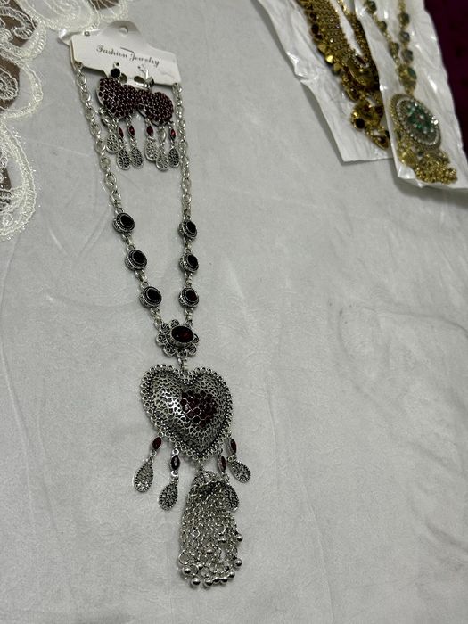 Восточное украшение ручной работы 

Продаётся