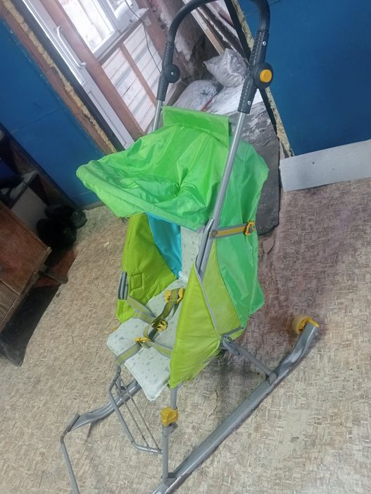 Продам санки детские