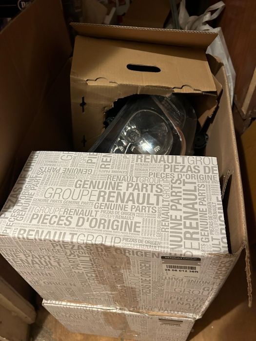 Комплект Фарове Дачия Логан модел 2017