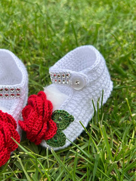 Set rochita si pantofi fetita crosetate, 0-3 luni, calitate excelenta