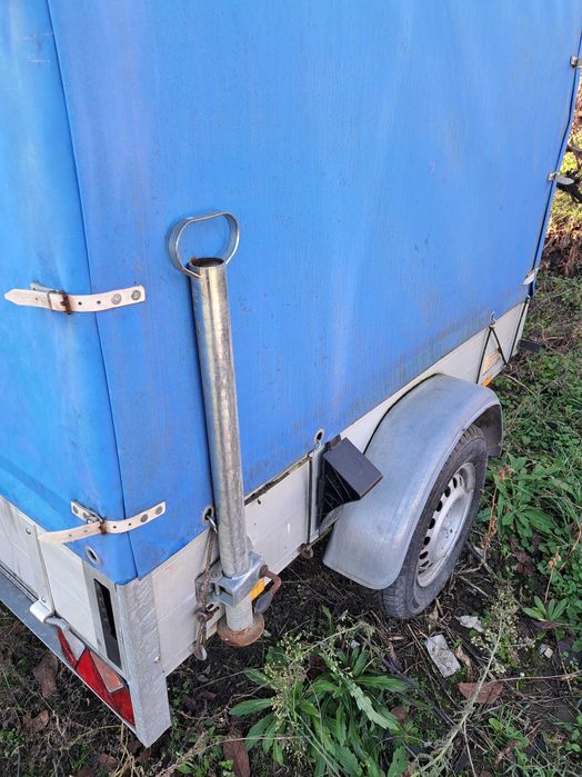 Продавам ремарке за автомобил