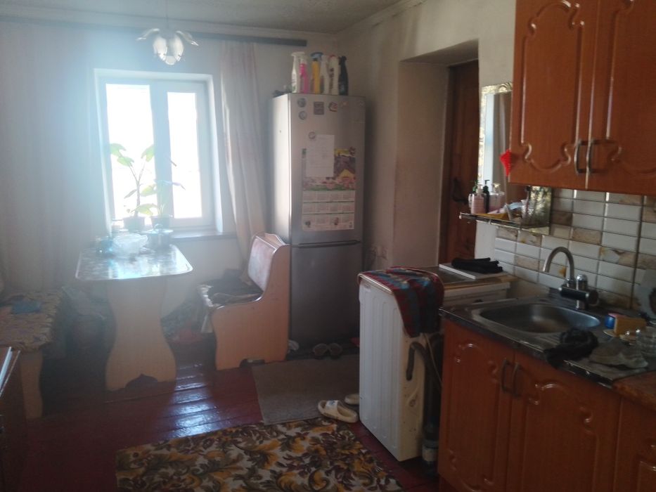 Продам дом на электро товаров.