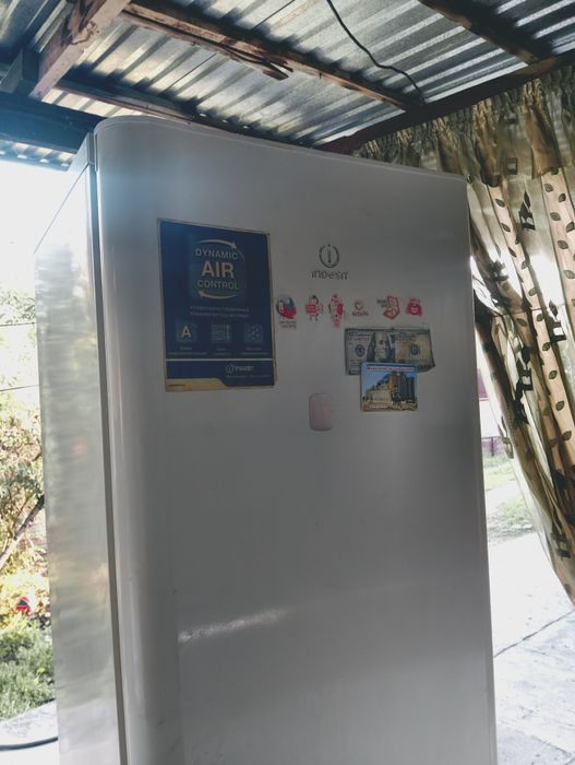 Холодельник Indesit