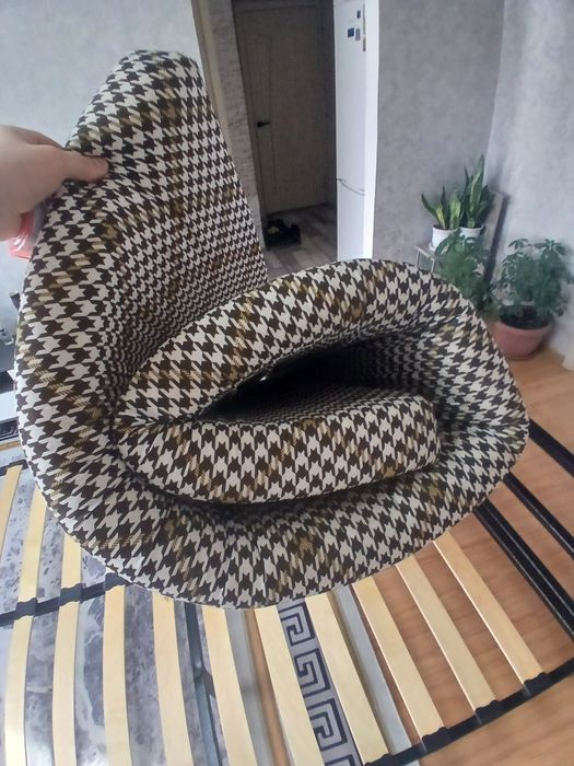 Кровать с матрасом