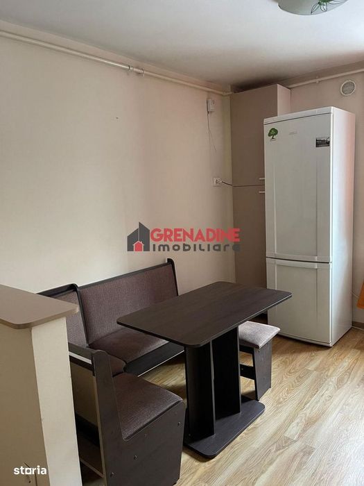 Apartament 2 Camere Decomandat Tractorul - Cod 5296