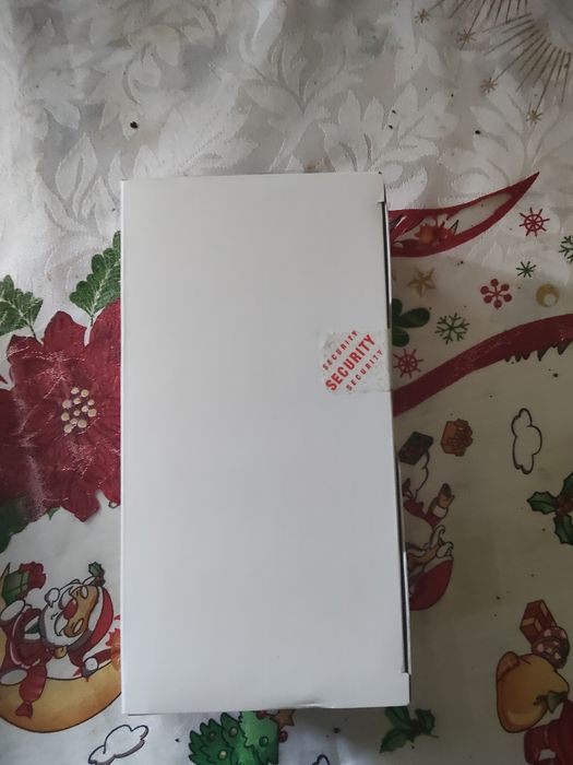 Vând telefon TCL 501 nou sigilat