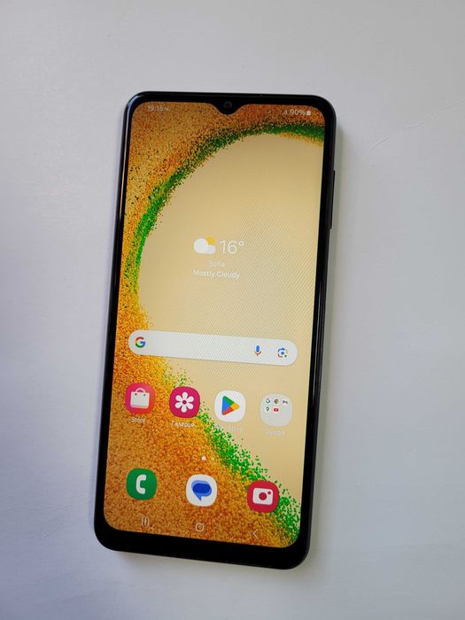 Samsung Galaxy A04s (в отлично състояние)