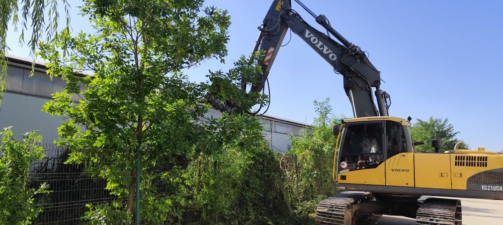 Închiriez Excavatoare pe șenile 23T ZONA BUZAU