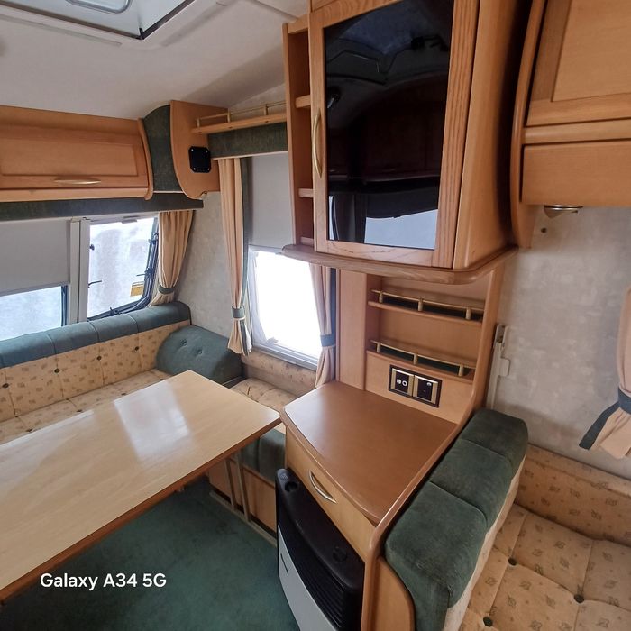 Rulota swift ,neinmatriulata prt o loctie fixa.3 zone 5 pers