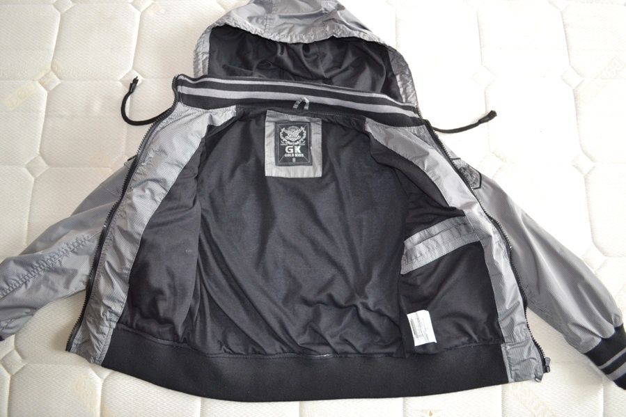 Ново детско есенно яке с качулка за дете на 7-8 г.