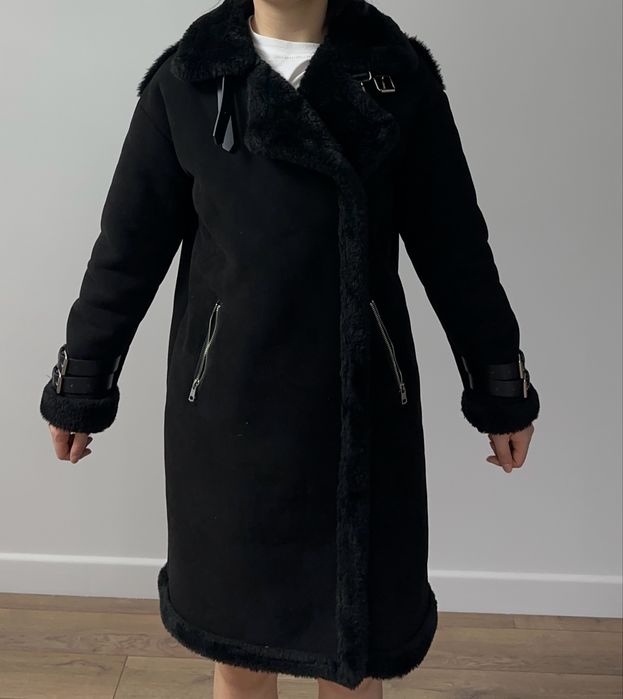 Продаю зимнюю дубленку