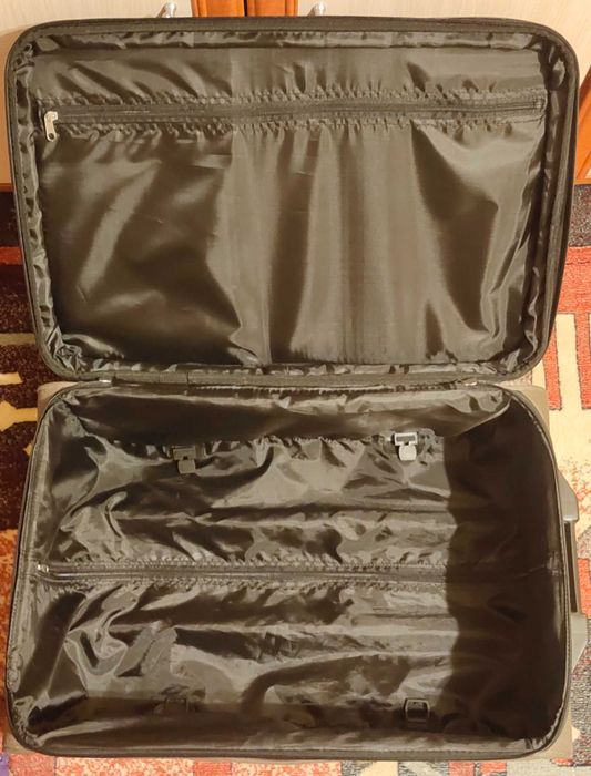 Troler Mediu Semi-Rigid Extensibil, marca Diplomat® - dimensiuni 64 x 41 x 26/31 cm