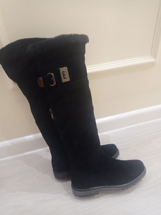 Новые зимние сапоги