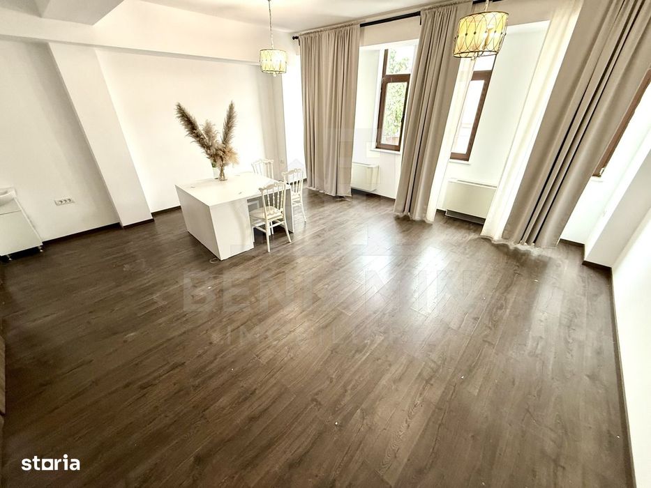 3 camere tip birouri - Centrul Vechi - Lipscani Pino -etaj 1