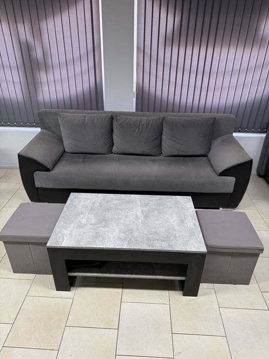 Дивани, маси, табуретки