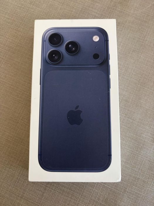 iPhone 17 pro 256GB Deep Blue