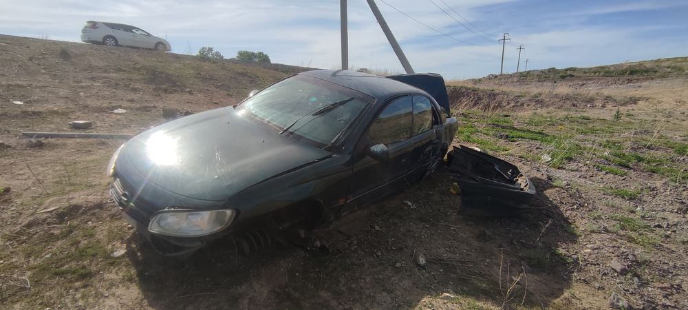 Продаётся Опель по запчастям на разбор