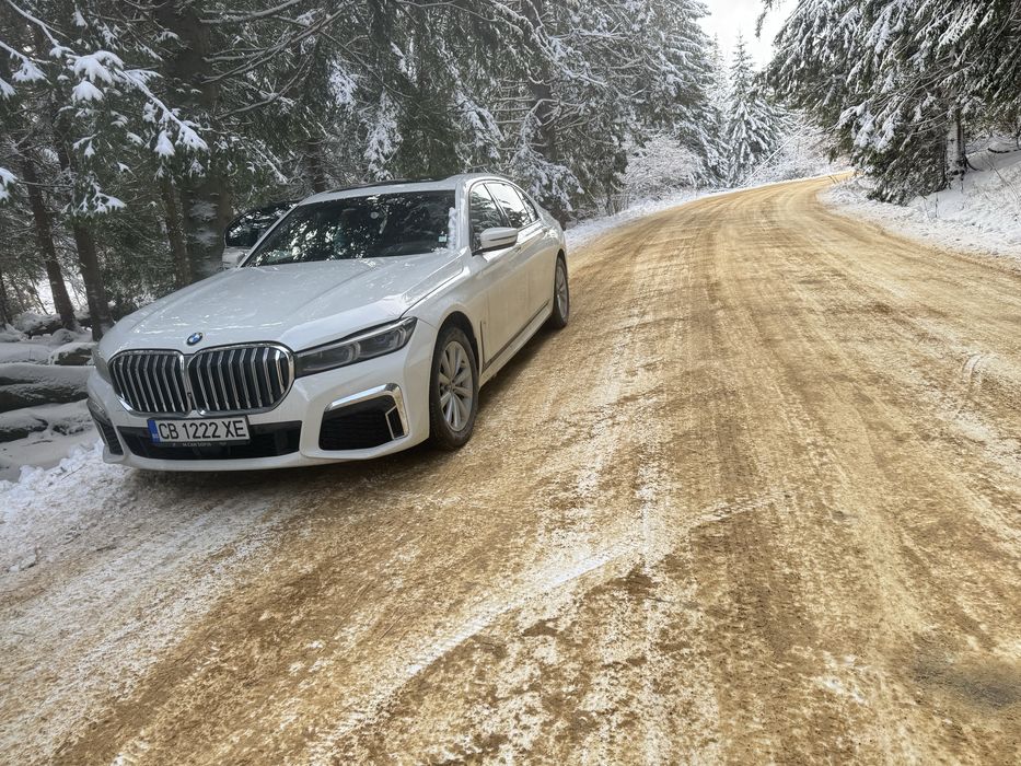 BMW 740Li сервизна книжка
