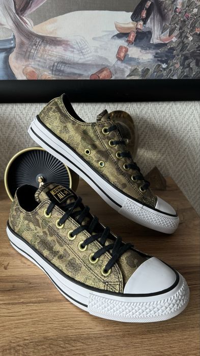 Нови дамски кецове Converse номер 39