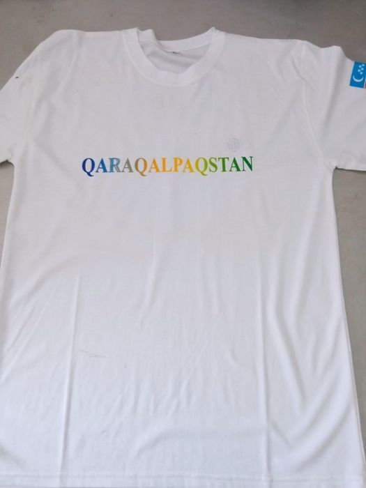 Qaraqalpaq uriwlari jazilgan fudbolkiler .