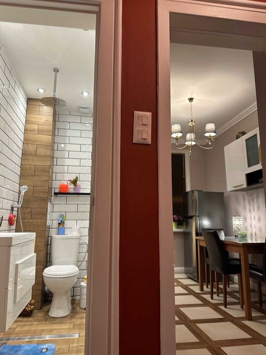 Дава се под наем Тристаен апартамент в София, Център - 100 кв.м за 847.62 € - Снимка #3