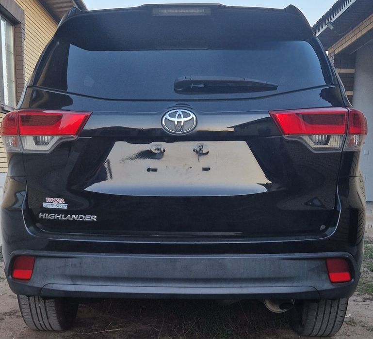 Продам Тойота хайлендер 2019г