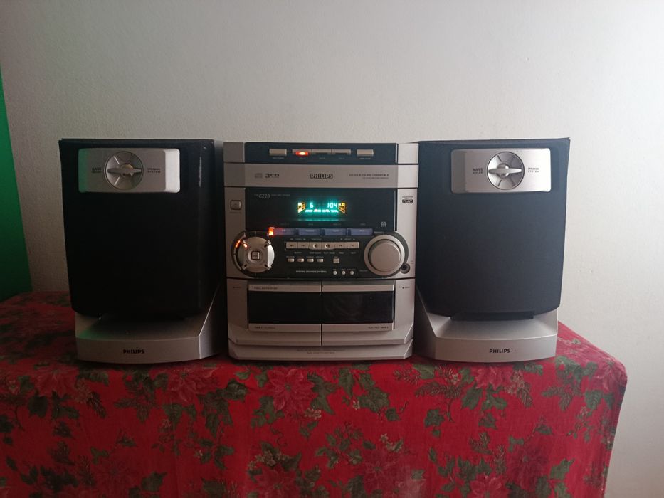 Vând mini sistem audio Philips FW -C220