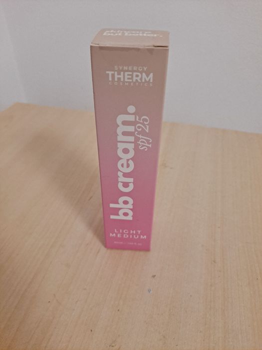 Forderm..fiole..cutia este noua..cadou un bb cream..