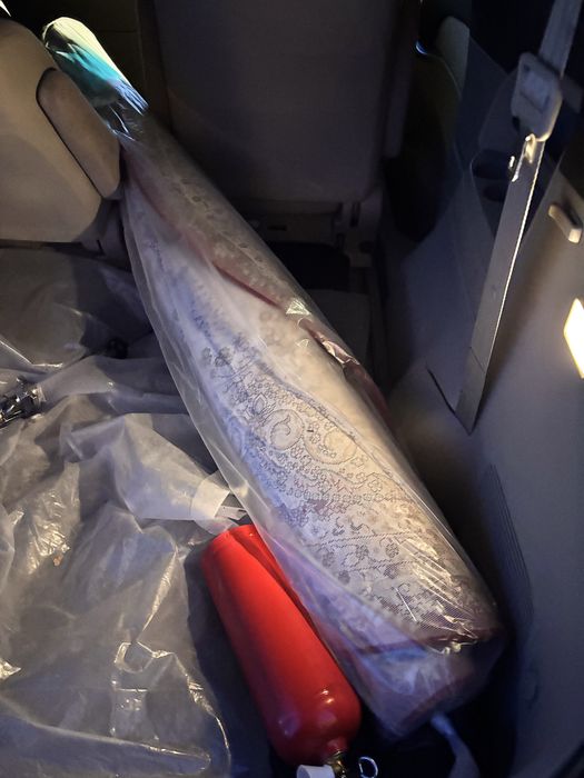 Продам ковер новый 3 на 2 метра