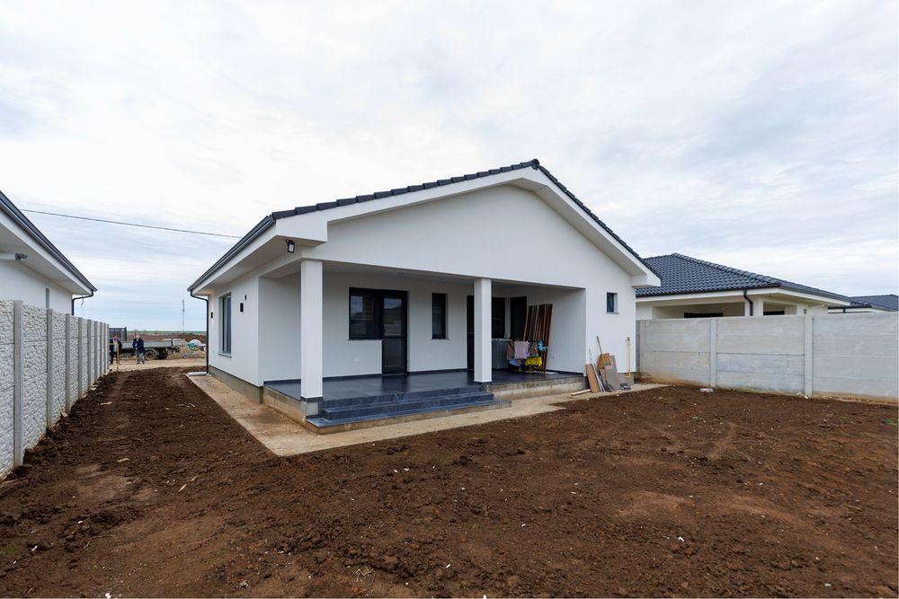 de vanzare - casa noua in Santandrei ( zona Oxford / mega Image )