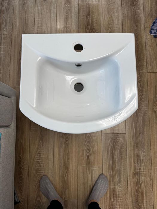 Водоустойчив комплект шкаф с огледало, мивка и батерия за баня