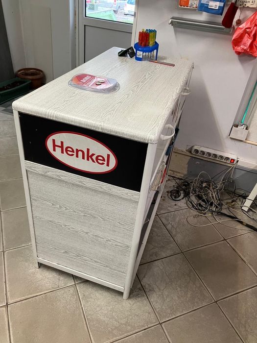 Стъклени витрини за магазин