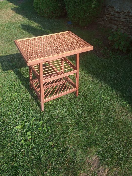 Дървено столче..Нощви.Маса -2 броя.