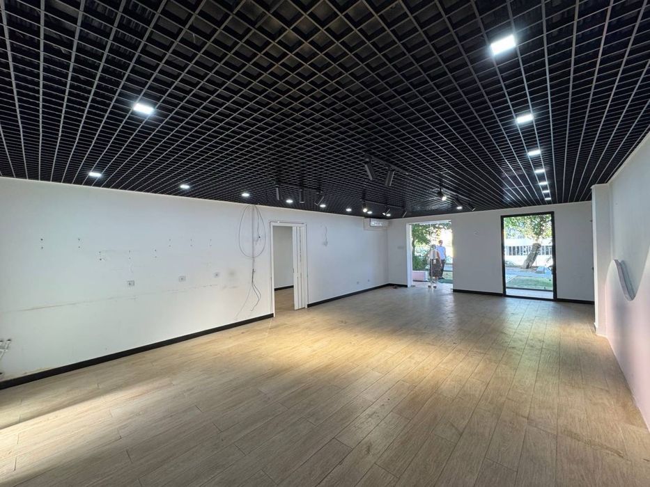 Ц-1 | Эко парк - Продается нежилое помещение вдоль дороги 110м2