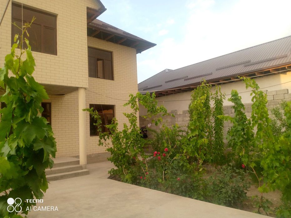 Ховли уй сотилади Садвин савхўзда