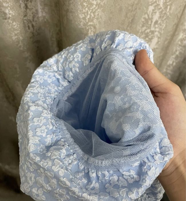 Нежное голубое платье
