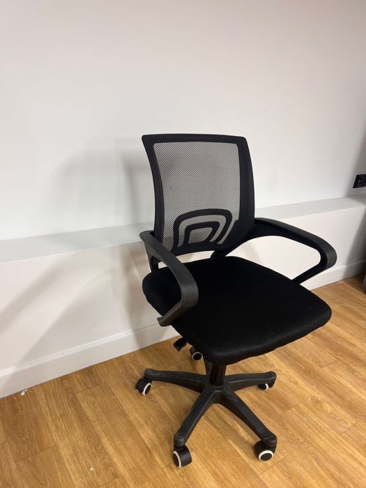 Кресло офисный продам срочна