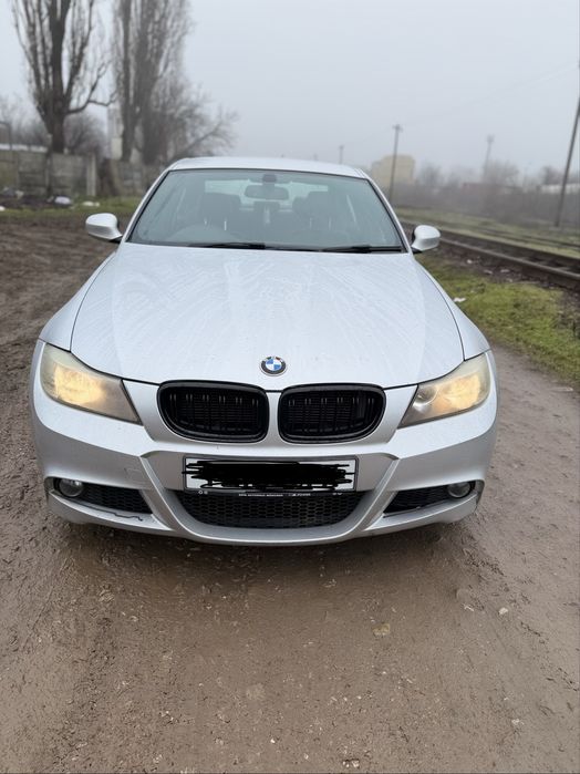 Bara fata m pachet bmw e90 e91 facelift lci praguri m pachet bmw e90